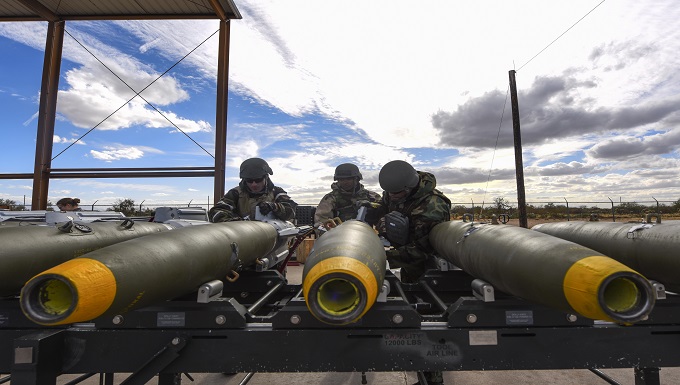 Bomb Building Airmen